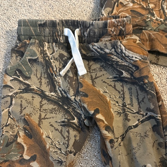 Little Bipsy RealTree Camo Jogger Set - Picture 4 of 6
